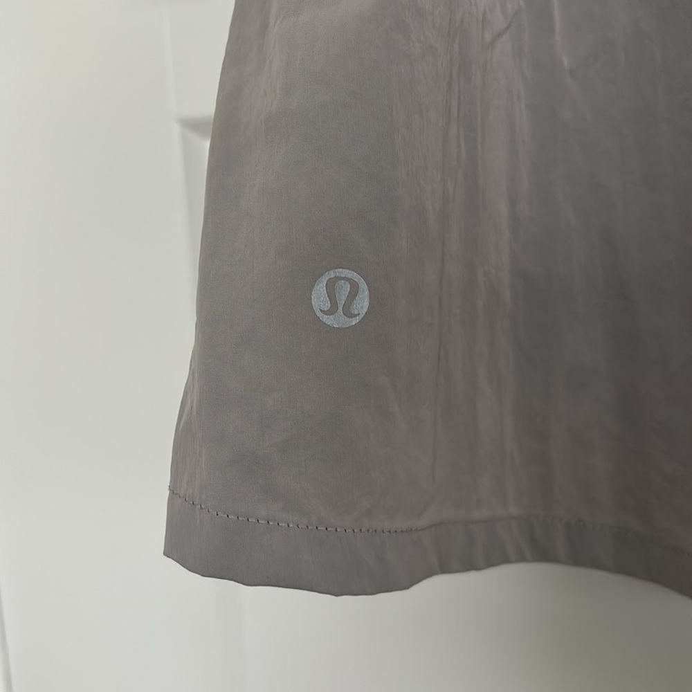 Lululemon Women’s Jacket - Picture 4 of 5